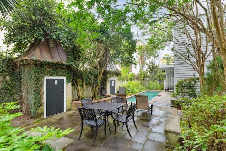 Serene Cottage With Beautiful Garden And Heated Pool Charleston Eksteriør billede