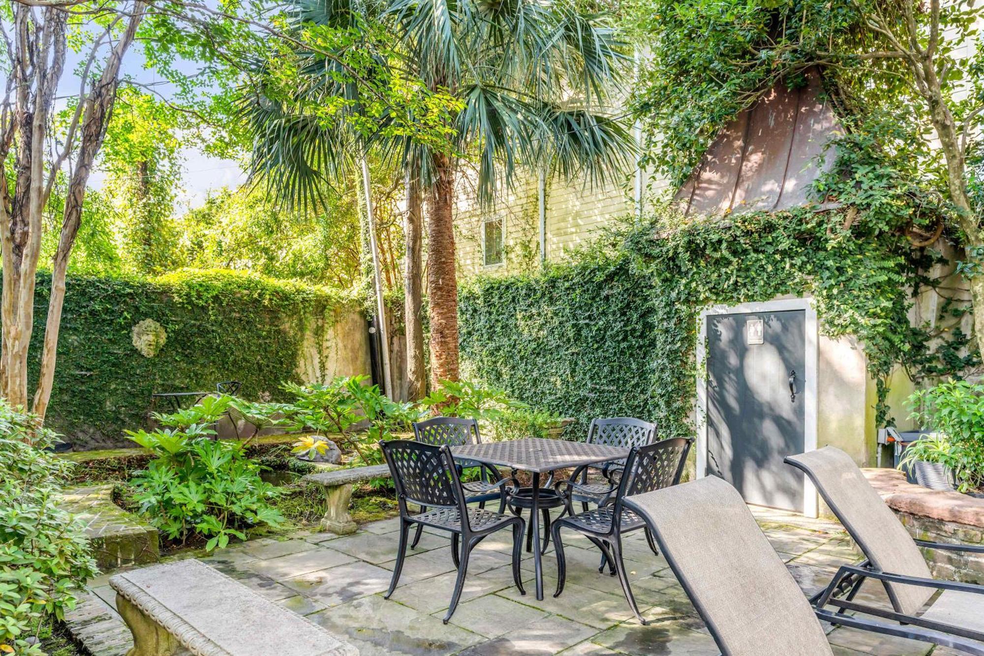 Serene Cottage With Beautiful Garden And Heated Pool Charleston Eksteriør billede